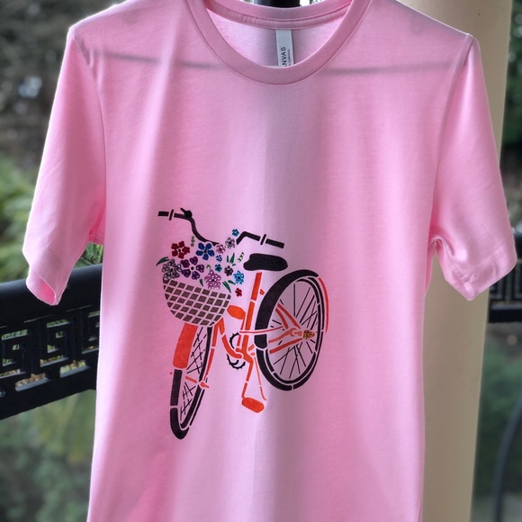 Hand Painted & designed T-shirt - Picture 1 of 5